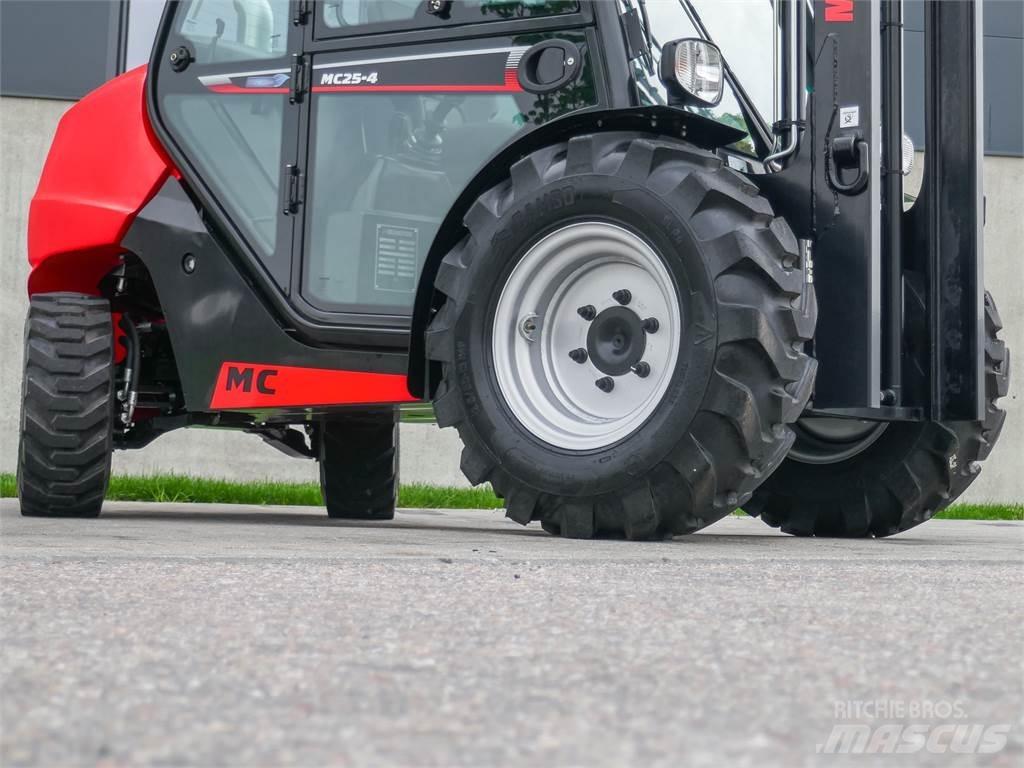 Manitou MC 25-4 Geländestapler