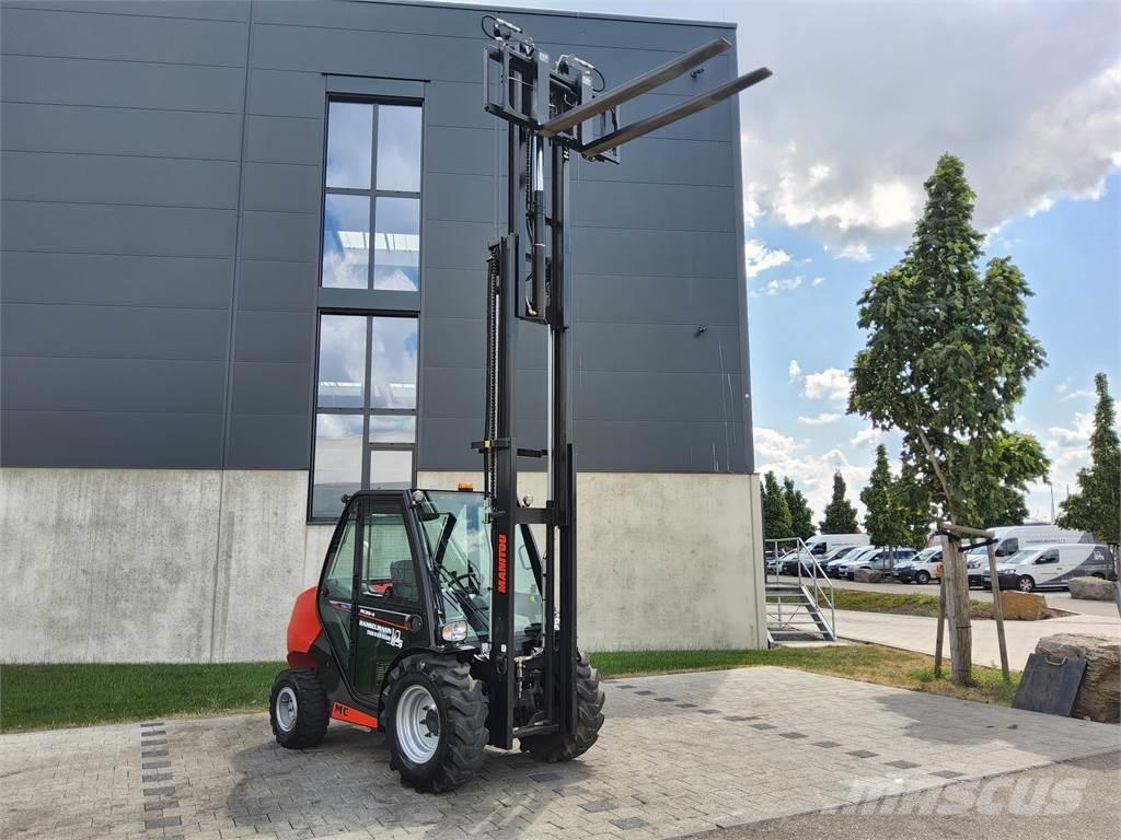 Manitou MC 30-4 Geländestapler