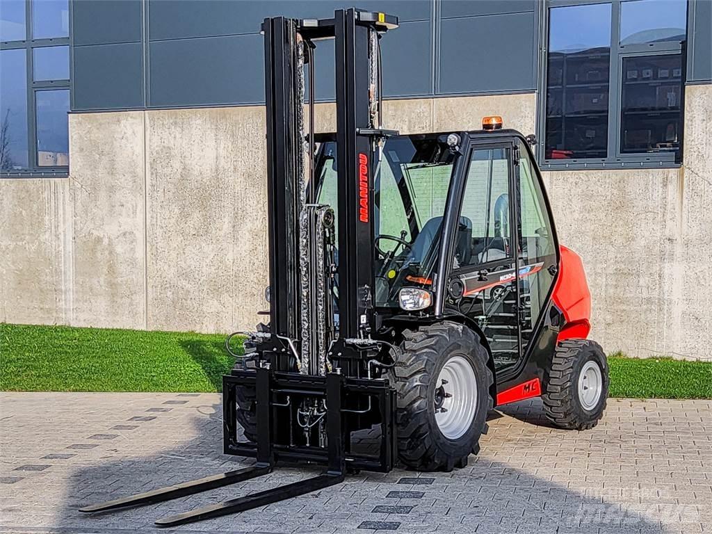 Manitou MC 30-4 Geländestapler