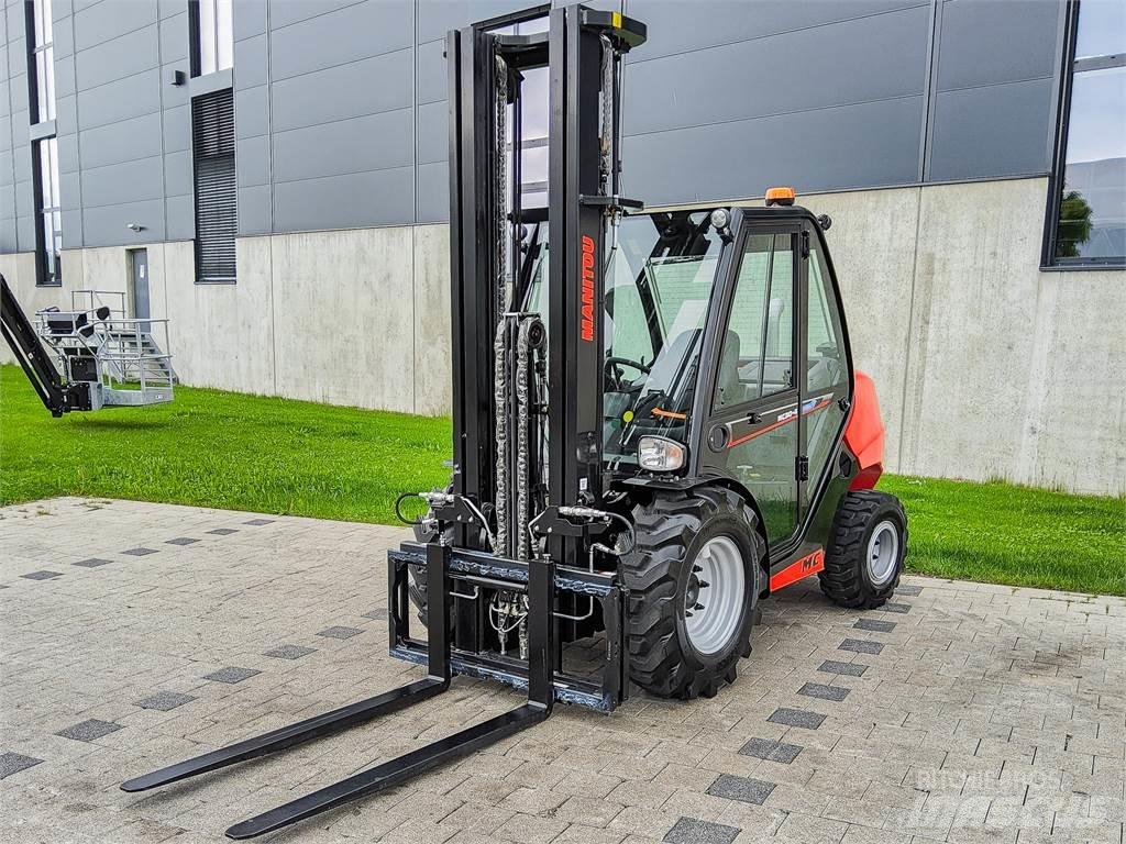 Manitou MC 30-4 Geländestapler