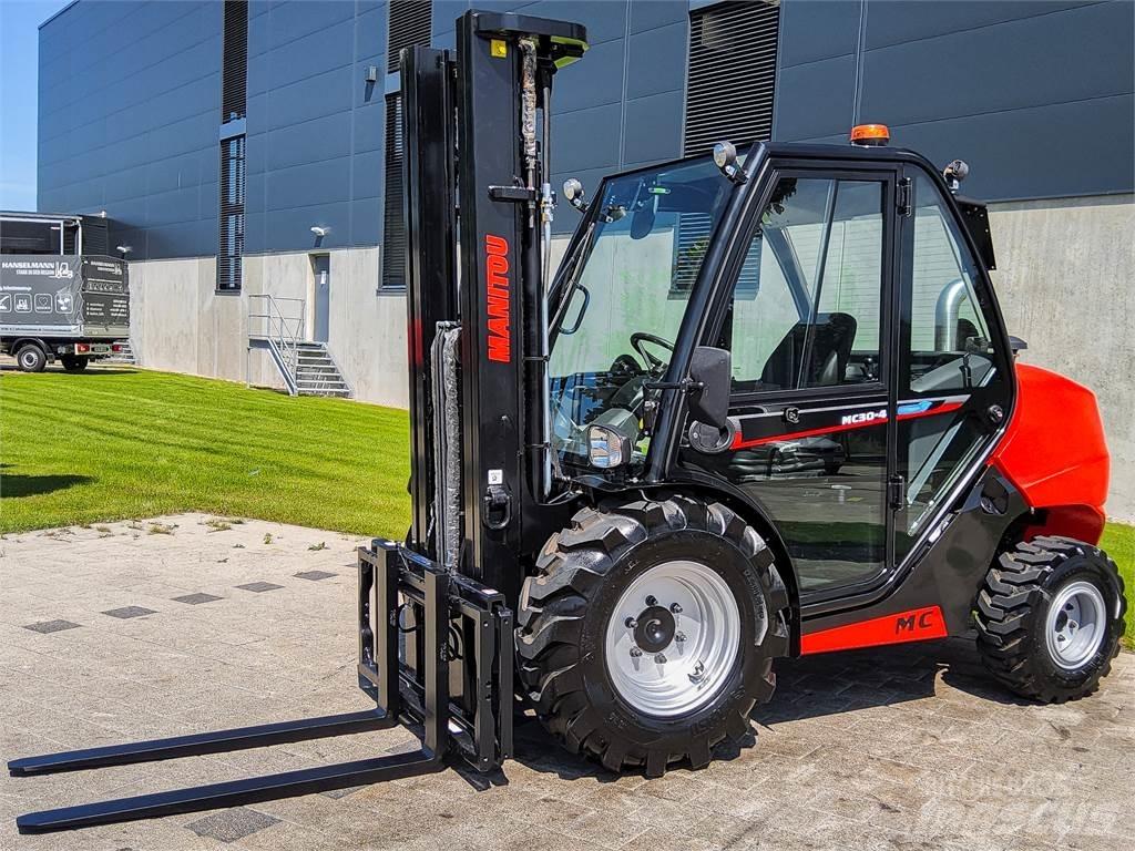 Manitou MC 30-4 Geländestapler