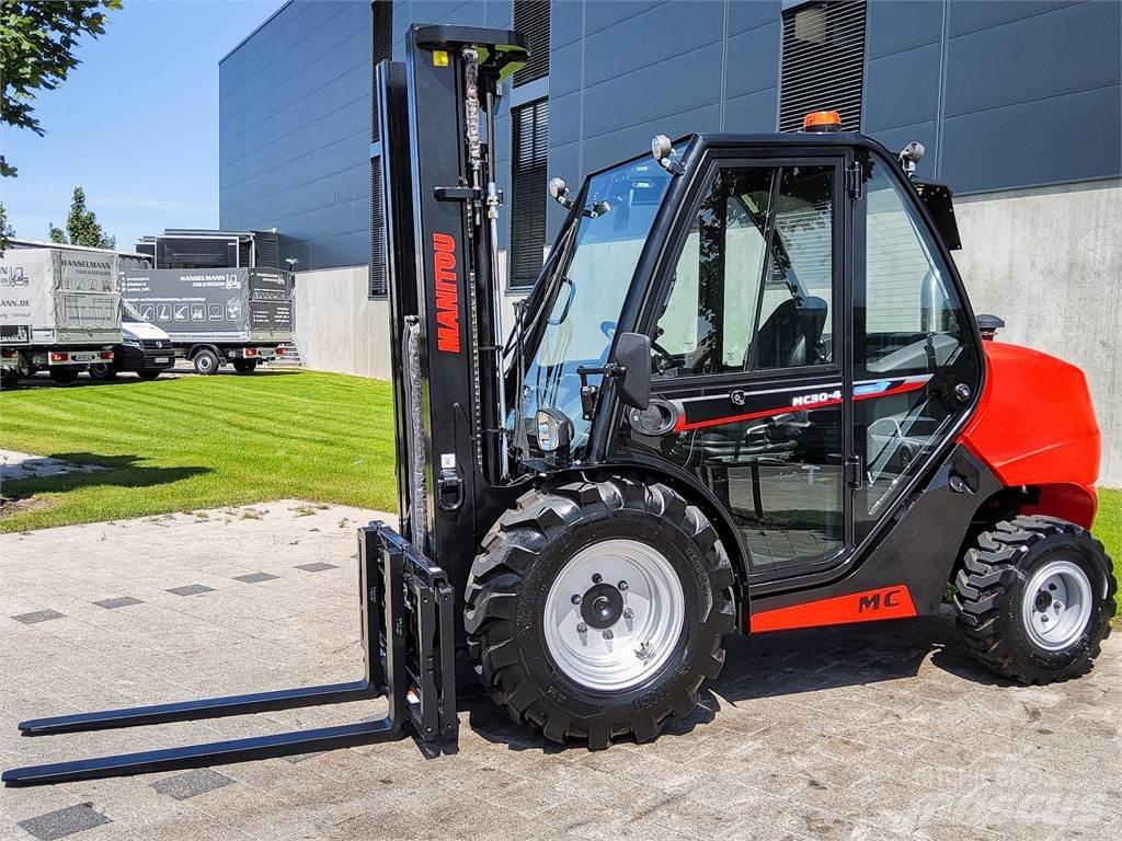 Manitou MC 30-4 Geländestapler