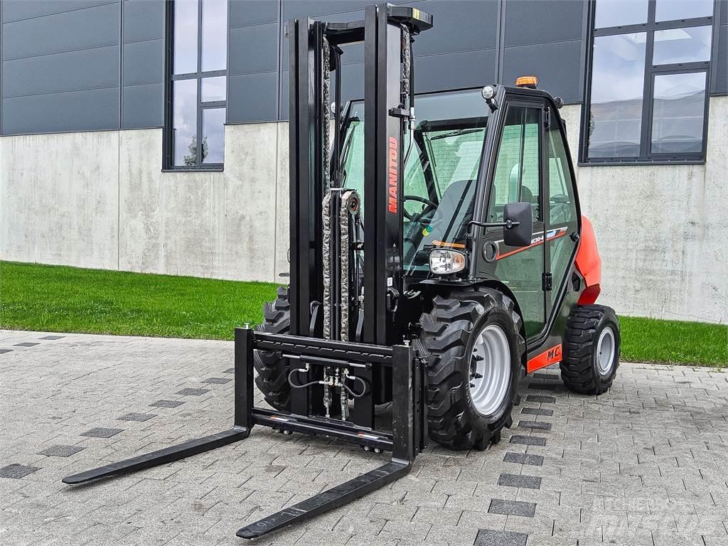 Manitou MC 30-4 Geländestapler