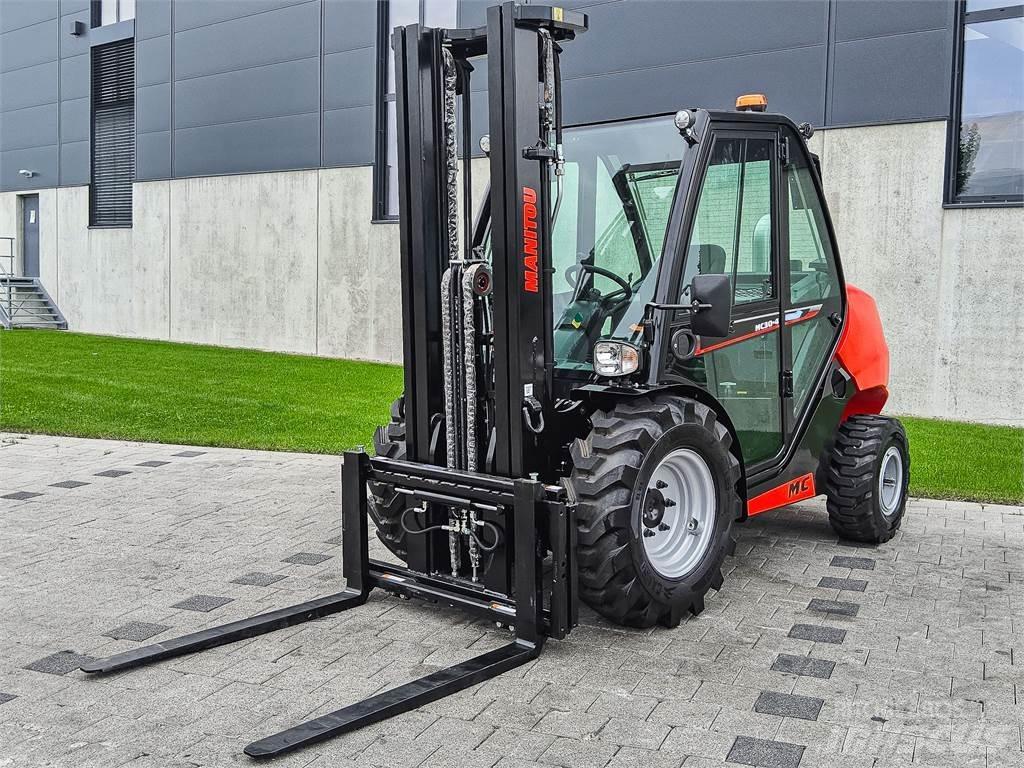 Manitou MC 30-4 Geländestapler