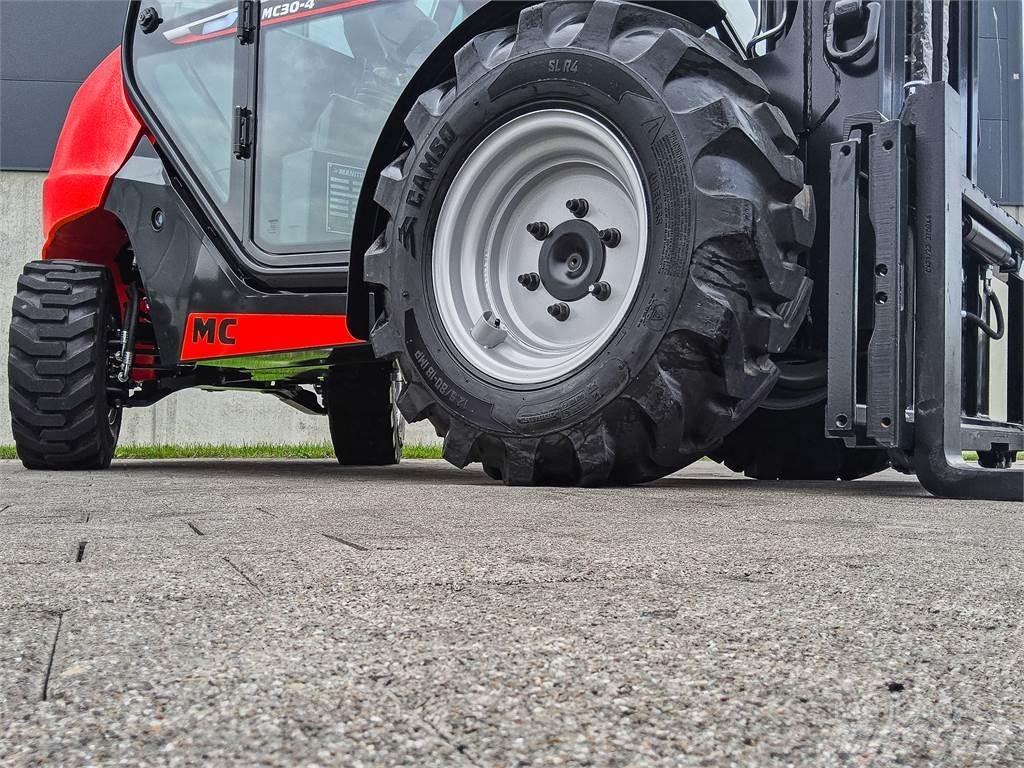 Manitou MC 30-4 Geländestapler