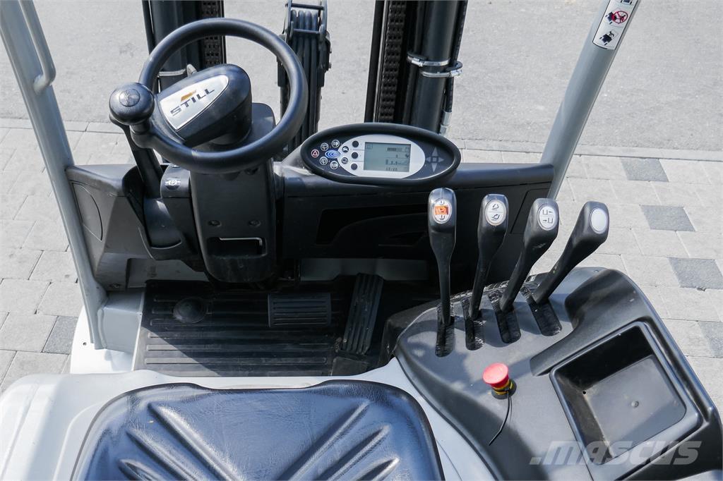 Still RX 60-30 Elektrostapler