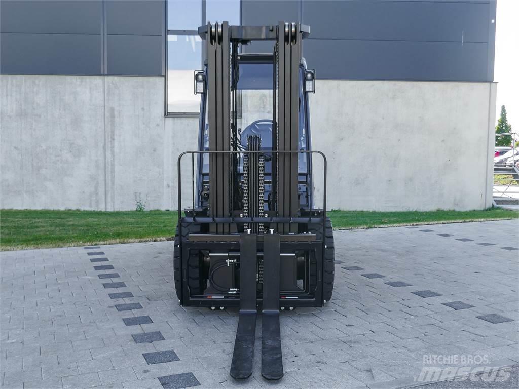Toyota 52-8FDJF35 Dieselstapler