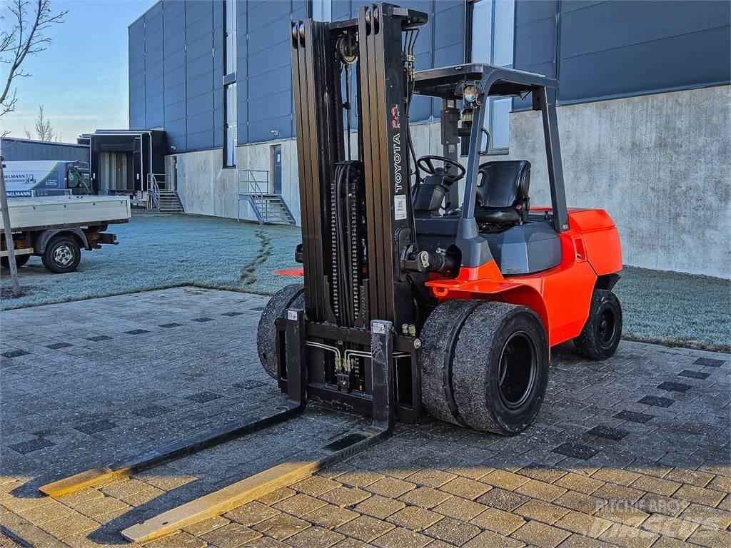 Toyota 7 FDU 45 Dieselstapler