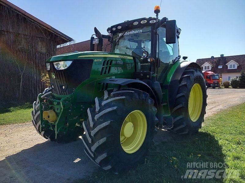 John Deere 6215R Traktoren