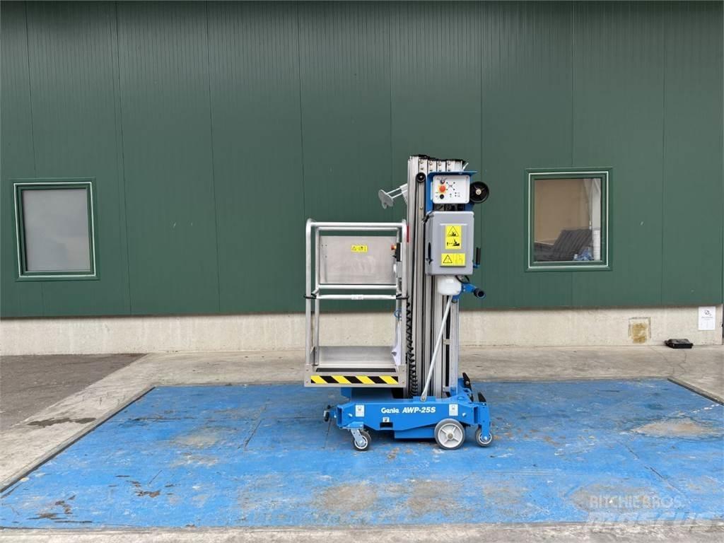 Genie AWP-25S AC Andere Arbeitsbühnen