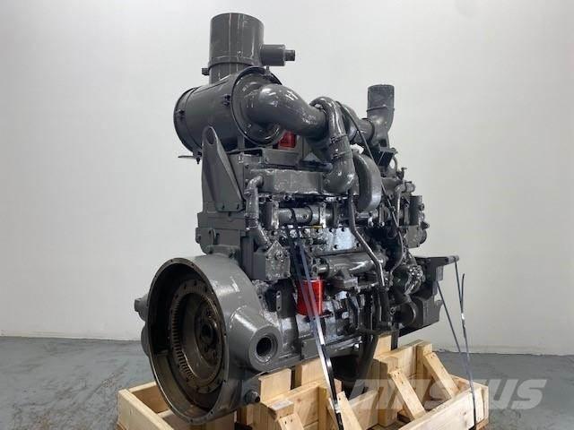 Komatsu M11-C Motoren