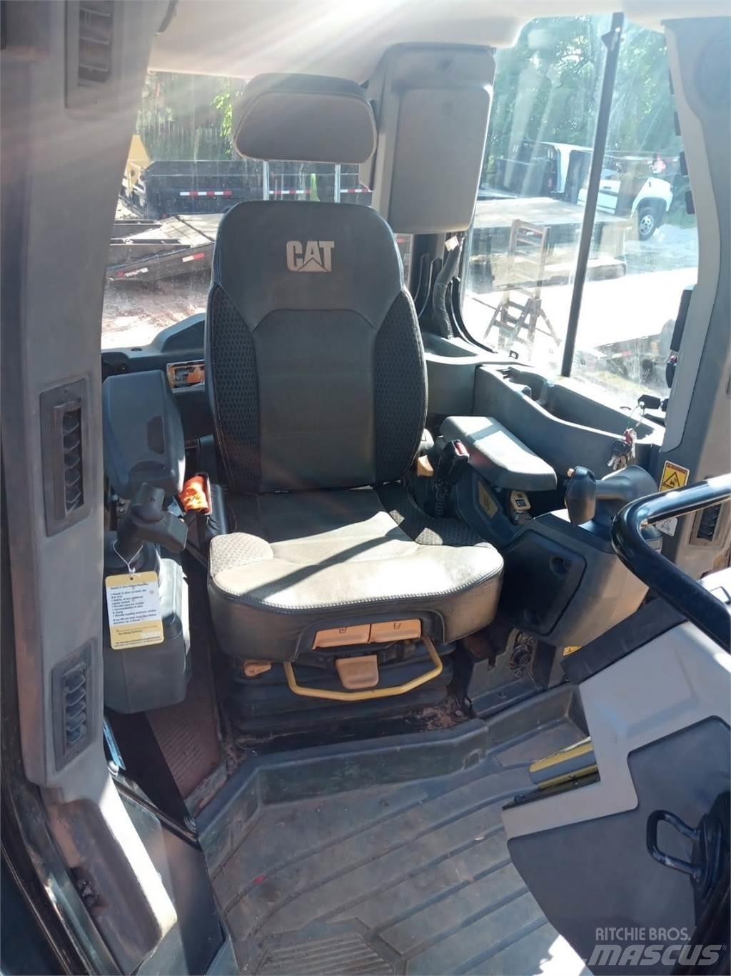 CAT D5 LGP Sonstige Baumaschinen