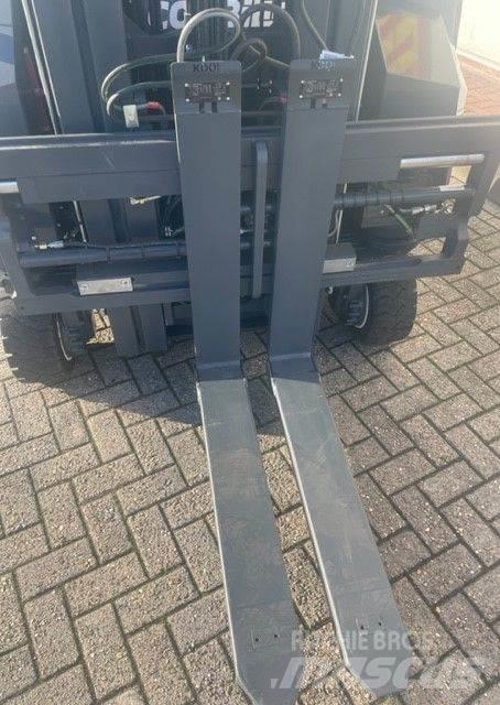 Combilift CBE 3000 Seitenstapler