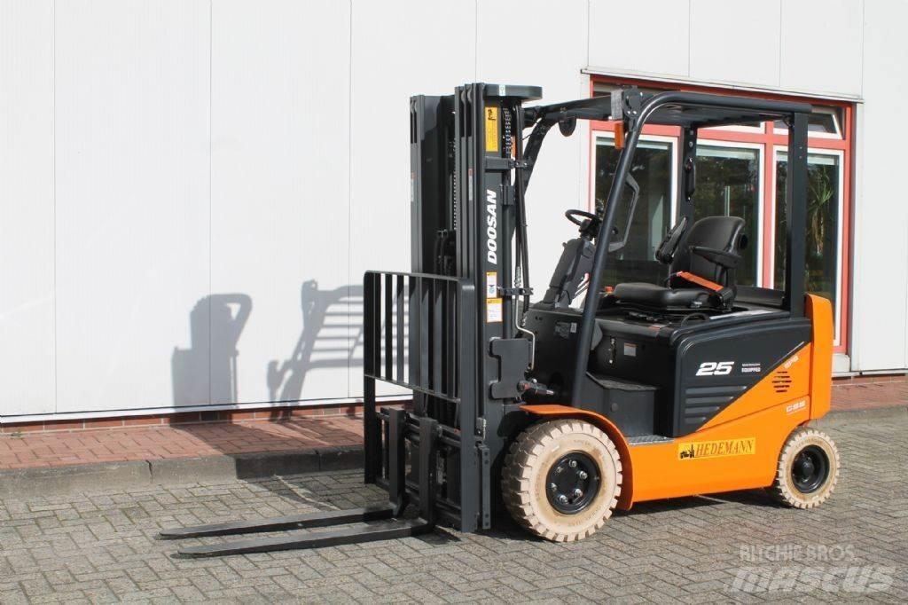 Doosan B25NS Elektrostapler