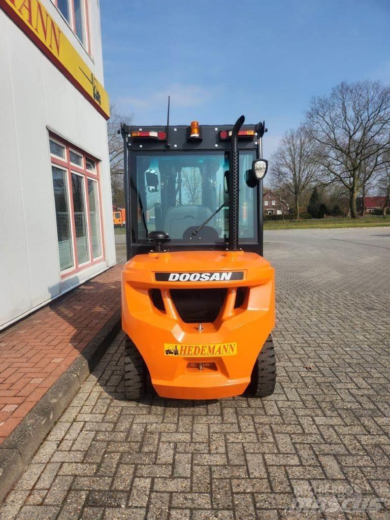 Doosan D30S-7 Dieselstapler