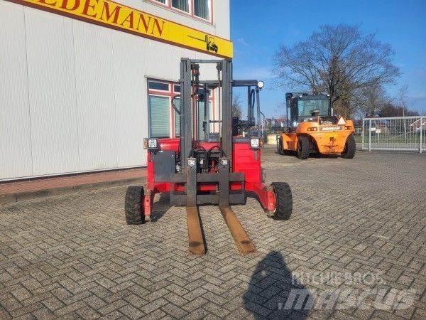 Moffett M4 25.3 Geländestapler
