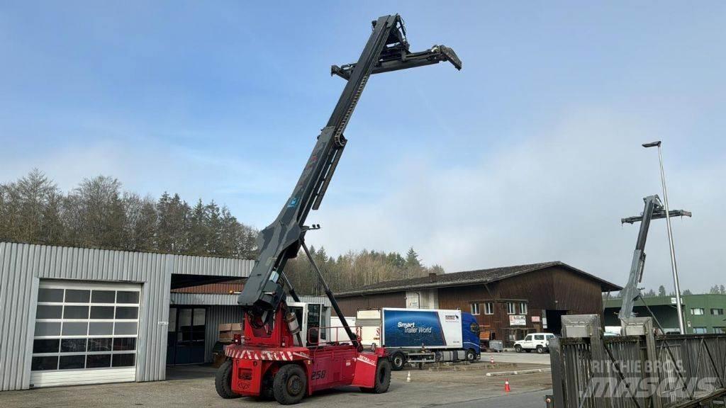 CVS Ferrari F258.6 Reach-Stacker