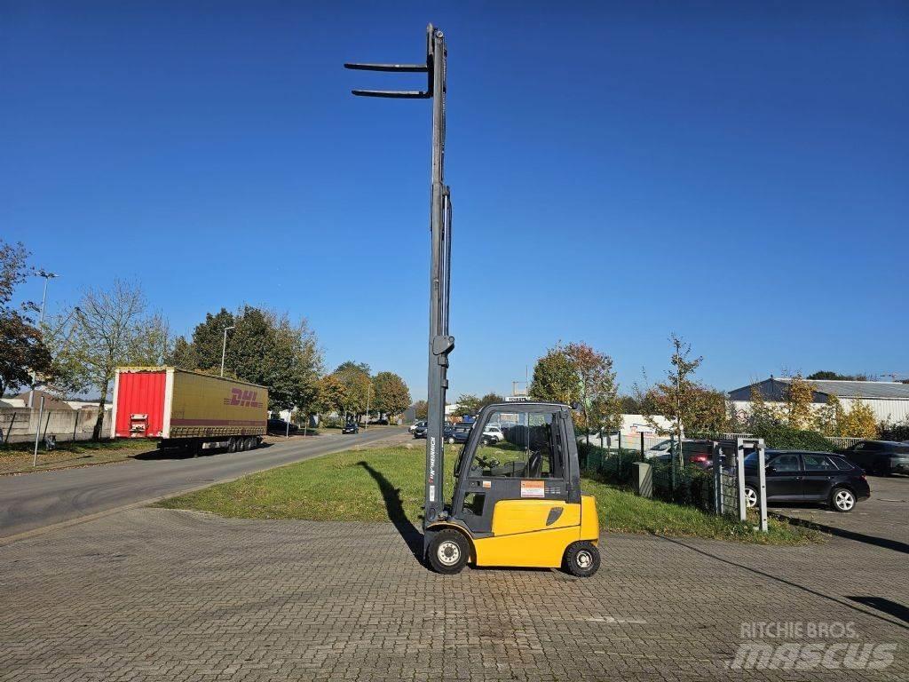 Jungheinrich EFG430 Elektrostapler