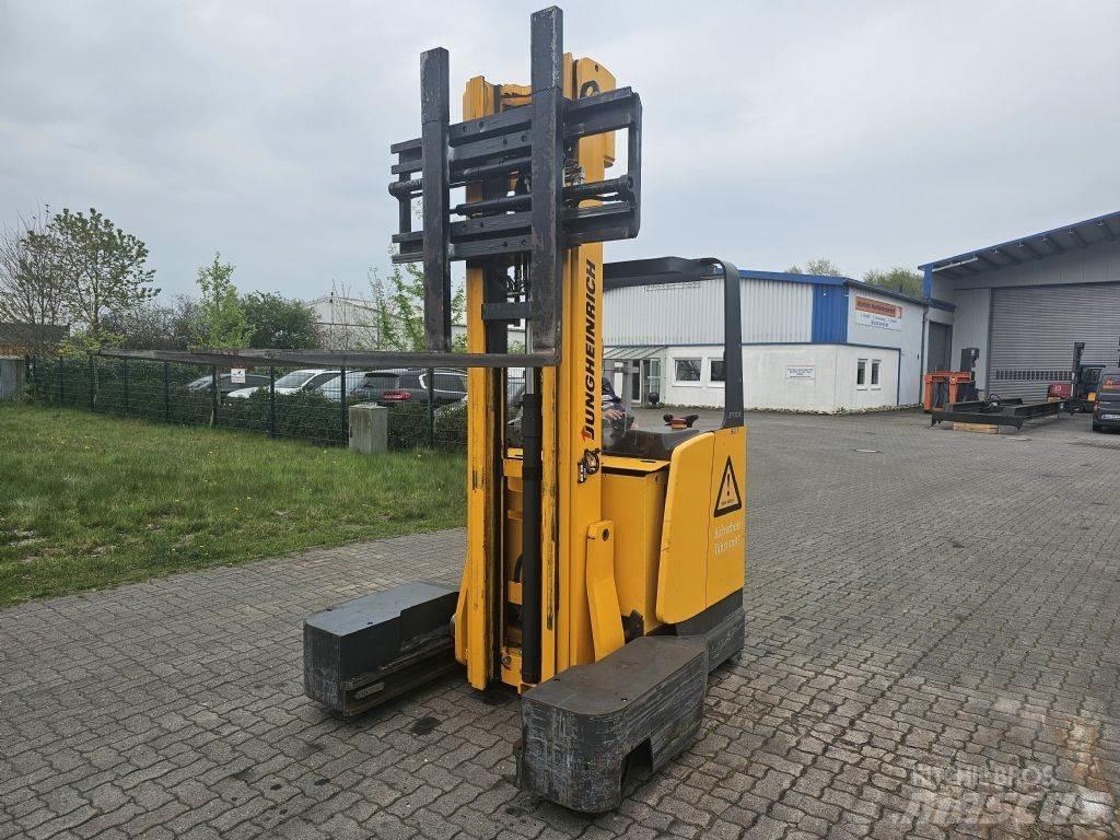 Jungheinrich ETVQ20 Vierwegestapler