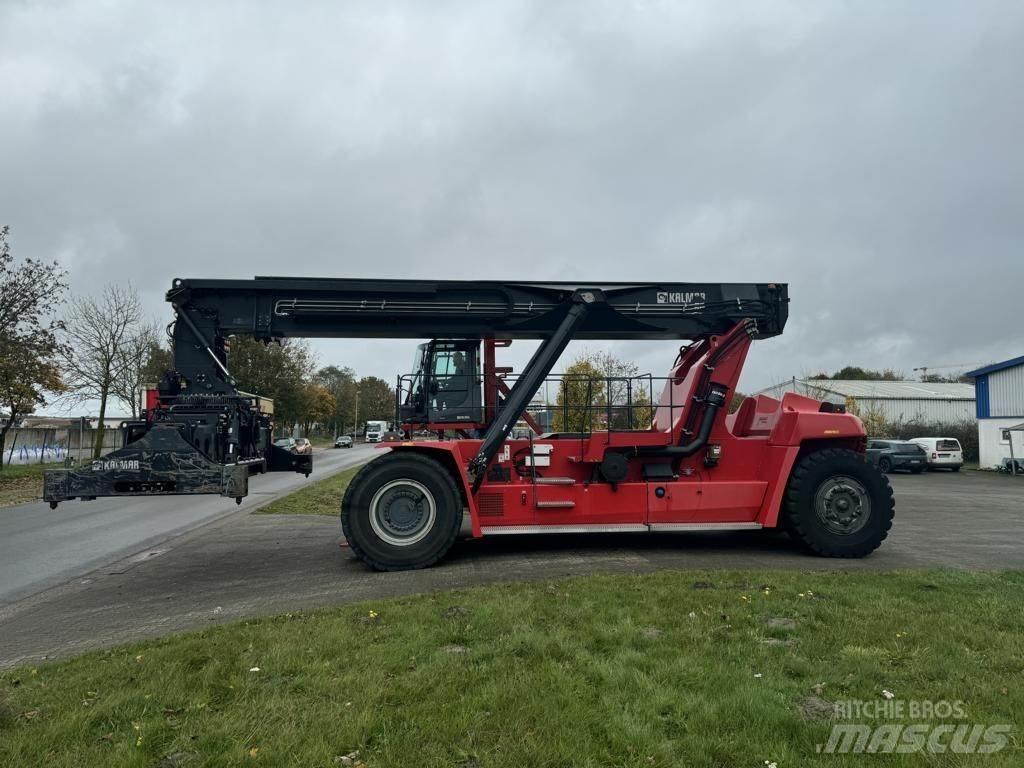 Kalmar DRG450-70S5XS Reach-Stacker