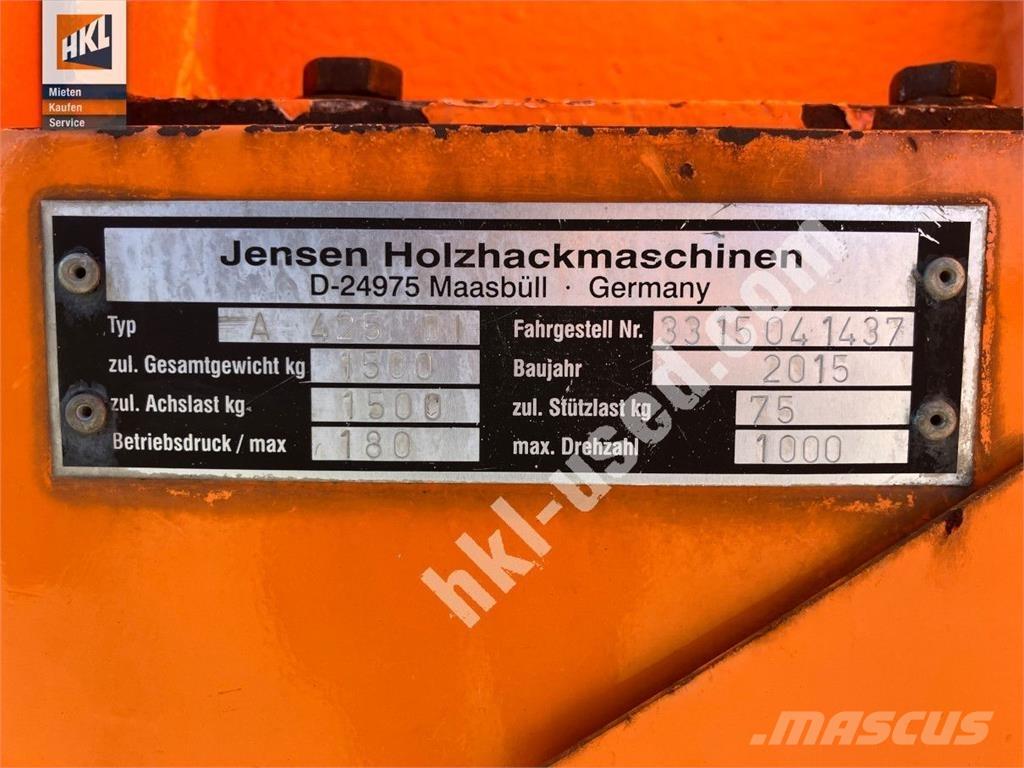 Jensen A 425 Holzhäcksler