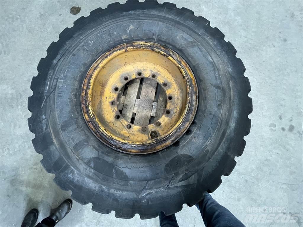  20.5xR25 Dæk på fælg Reifen