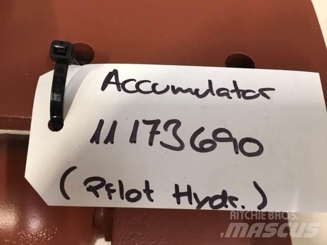 Accumulator ex. Volvo L180E Hydraulik