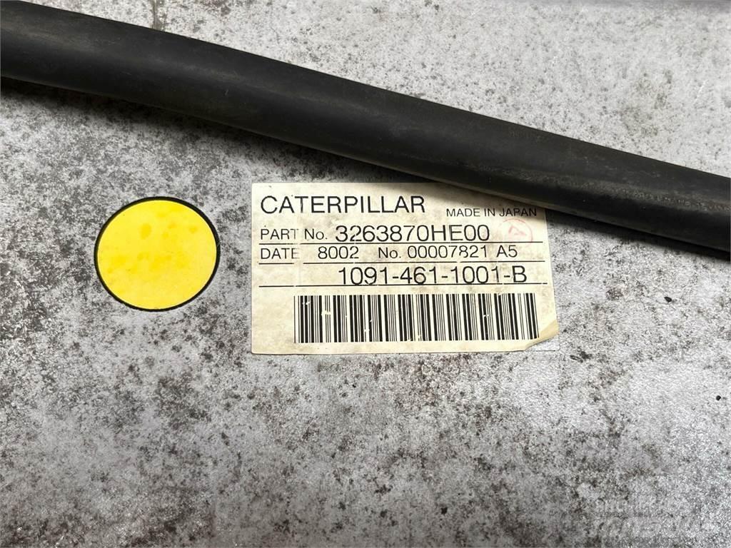 CAT 323D køler Motoren