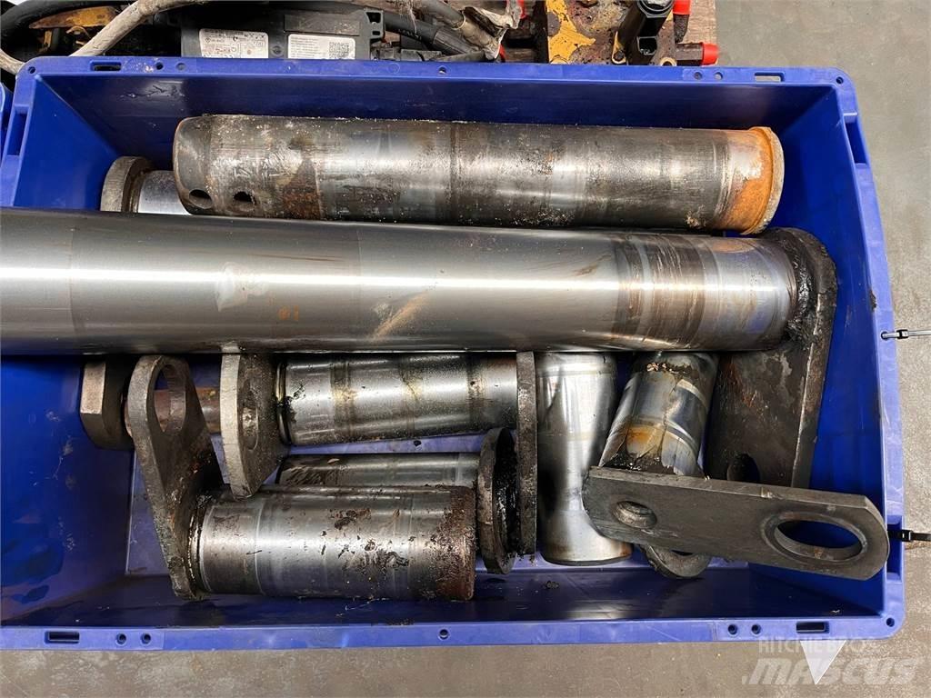 CAT 323D navler Andere Zubehörteile