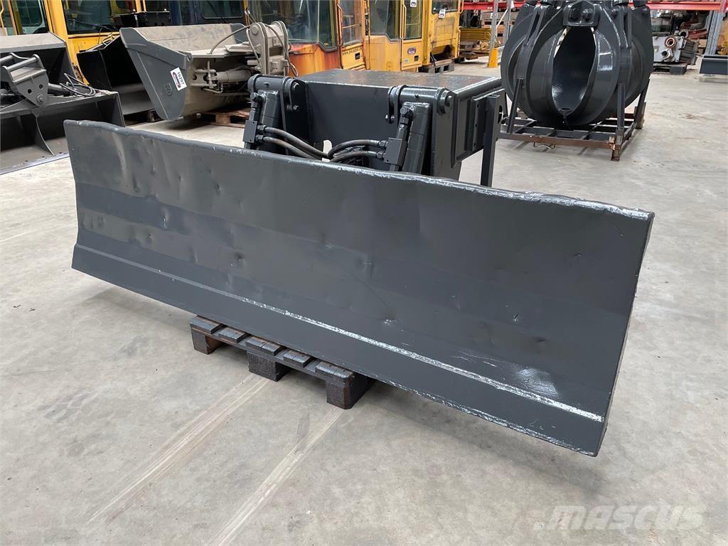  Dozerblad, hydraulisk Andere Zubehörteile