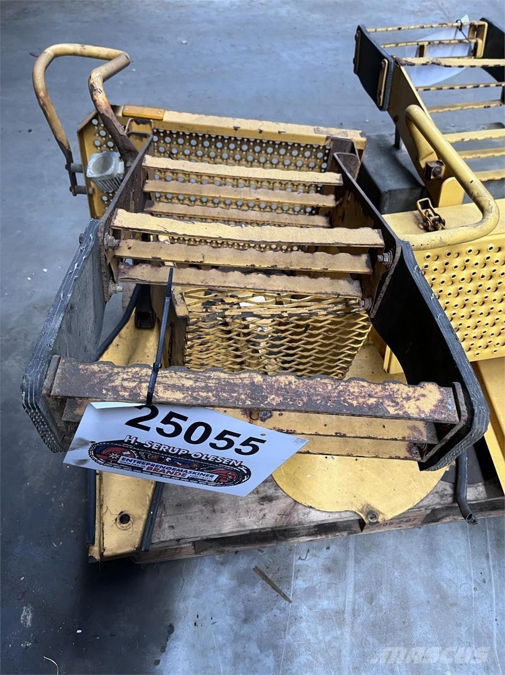  Trappe, Volvo L90E Andere Zubehörteile