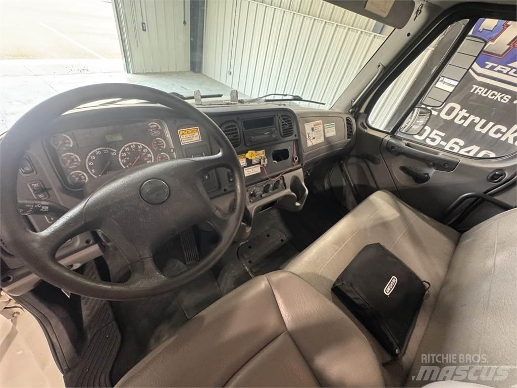 Freightliner M2 106 Wechselfahrgestell