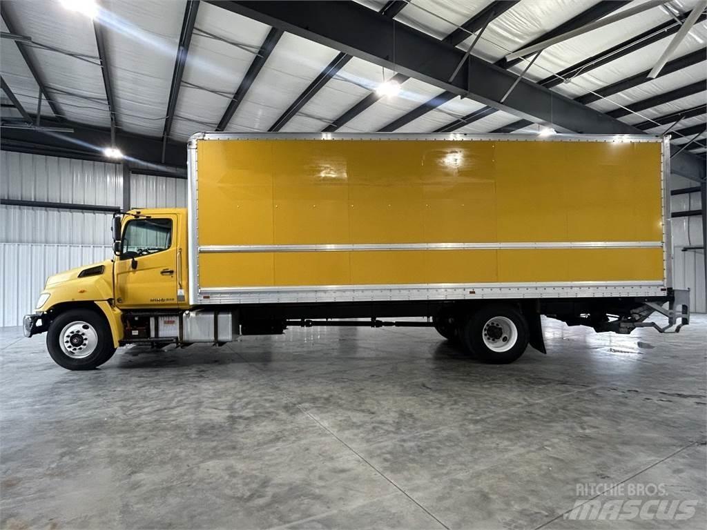 Hino 268 Kofferaufbau