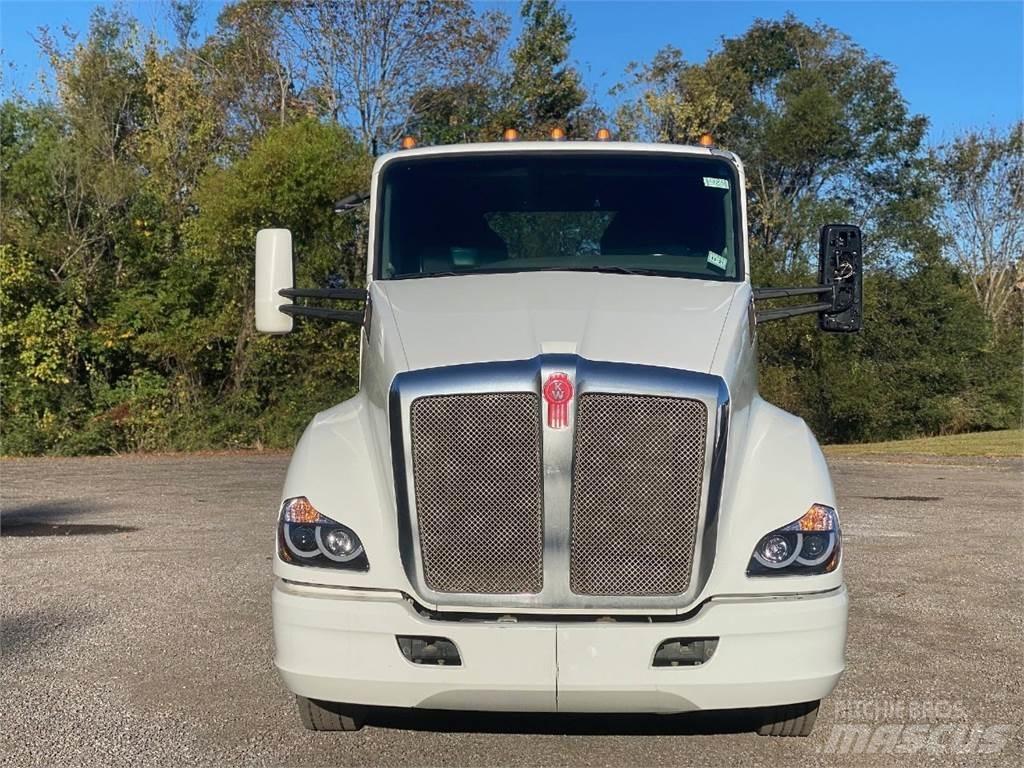Kenworth T680 Sattelzugmaschinen
