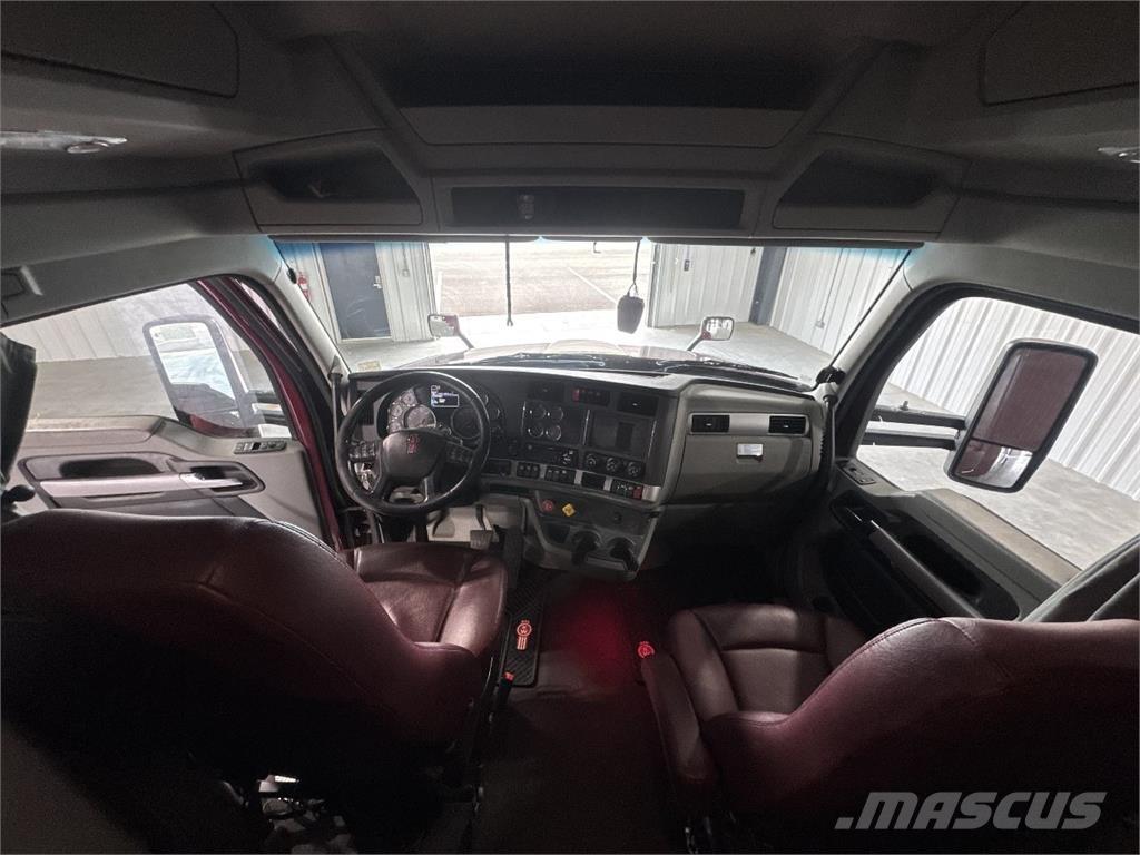 Kenworth T680 Sattelzugmaschinen