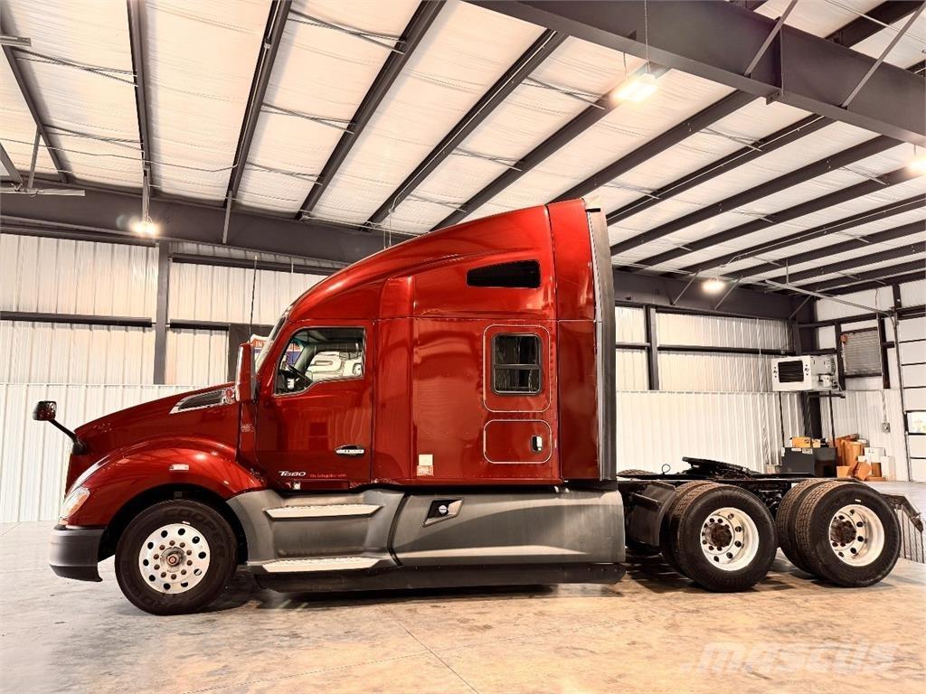 Kenworth T680 Sattelzugmaschinen