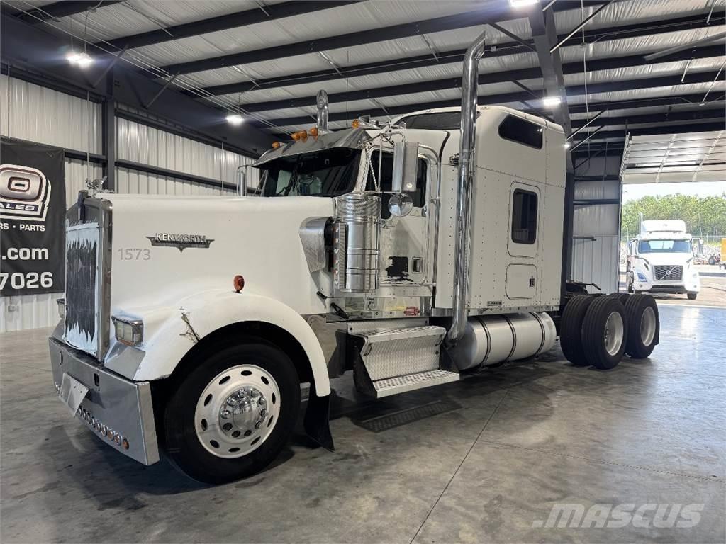 Kenworth W900 Sattelzugmaschinen