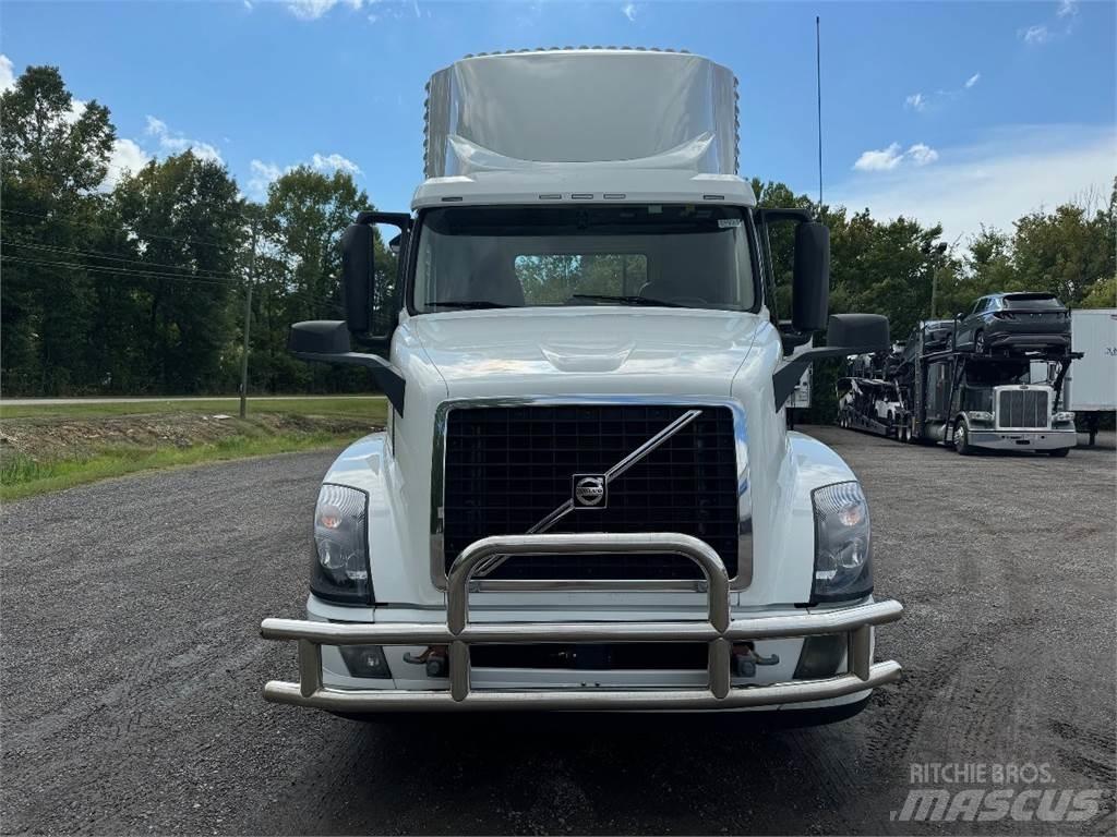 Volvo VNL42T300 Sattelzugmaschinen