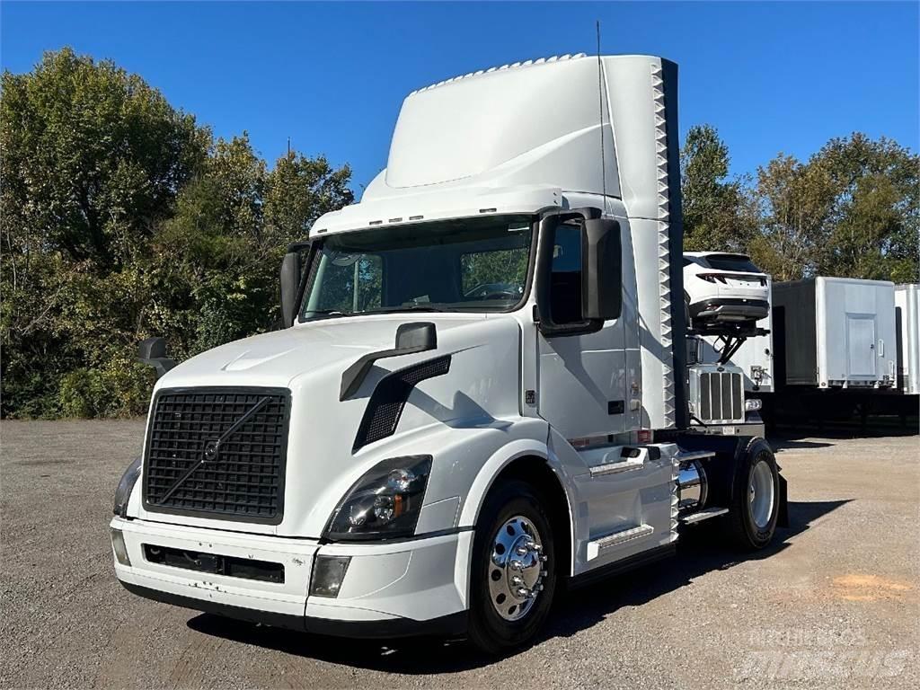 Volvo VNL42T300 Sattelzugmaschinen