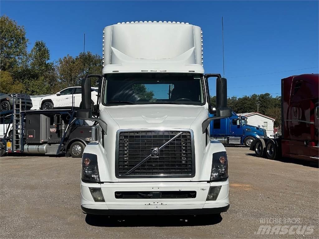 Volvo VNL42T300 Sattelzugmaschinen