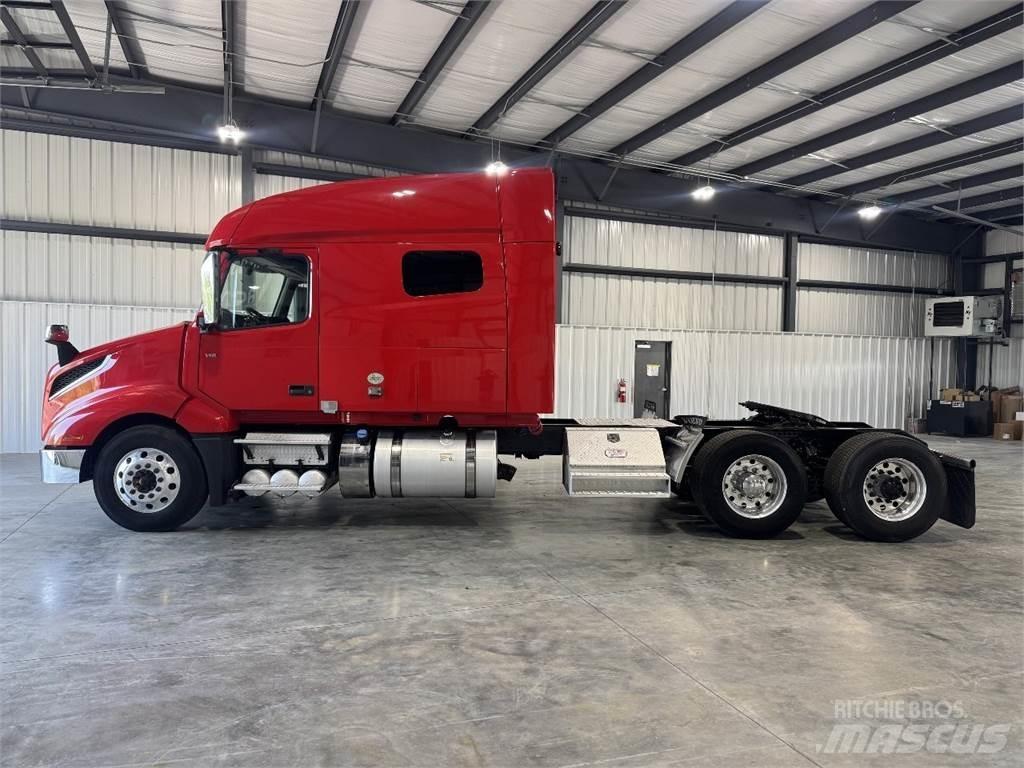 Volvo VNL64T740 Sattelzugmaschinen