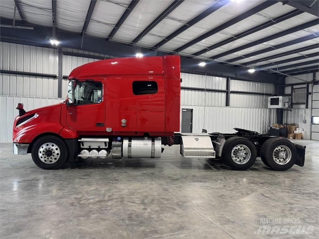 Volvo VNL64T740 Sattelzugmaschinen