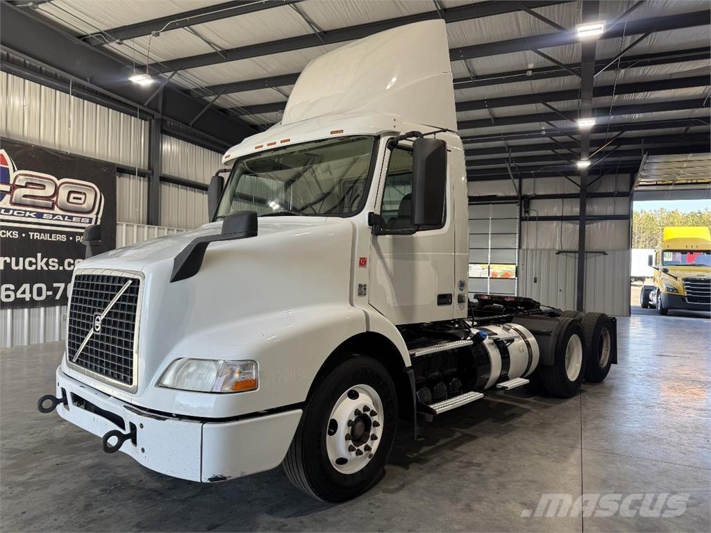 Volvo VNM Sattelzugmaschinen