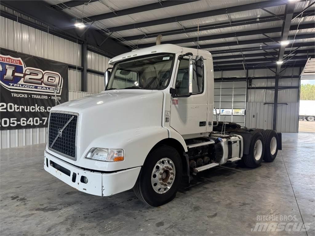 Volvo VNM Sattelzugmaschinen