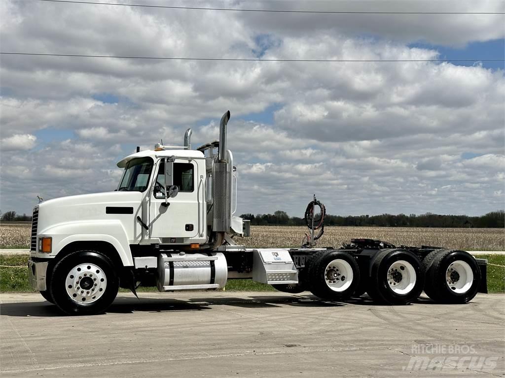 Mack CH613 Sattelzugmaschinen