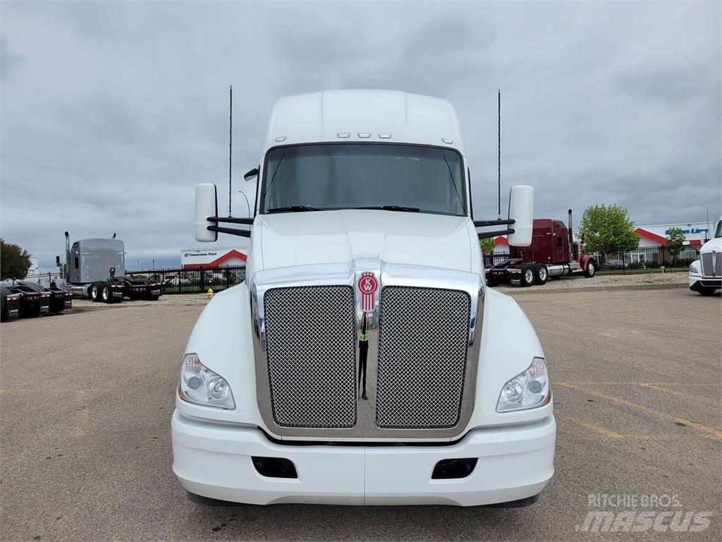 Kenworth T680 Sattelzugmaschinen