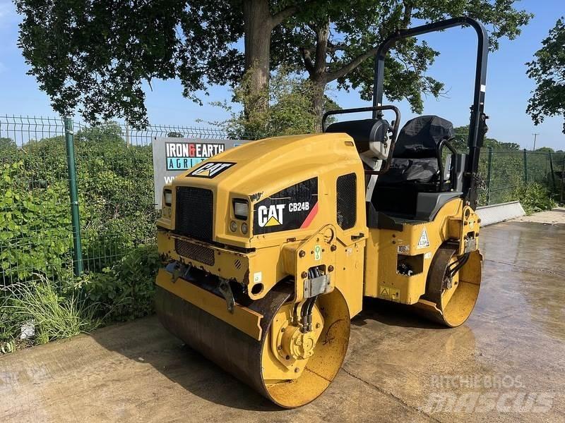 CAT CB24B Roller Tandemwalzen