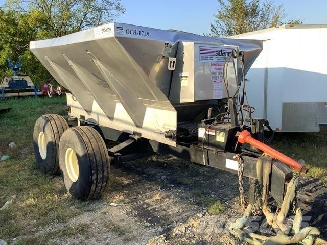 Adams HLS-6-4W Mineraldüngerstreuer
