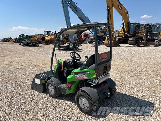 Avant M225 Radlader