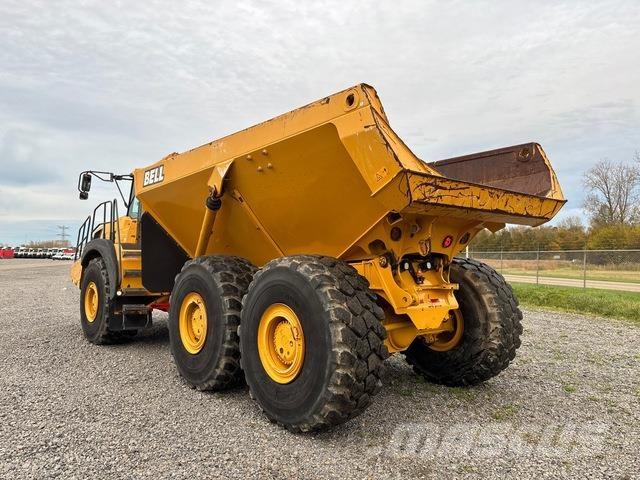 Bell B45E Dumper - Knickgelenk